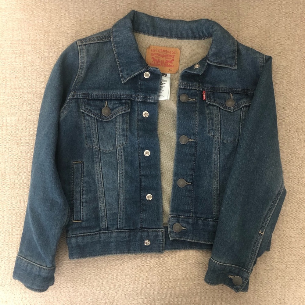 Levi’s kids denim jacket (size6)